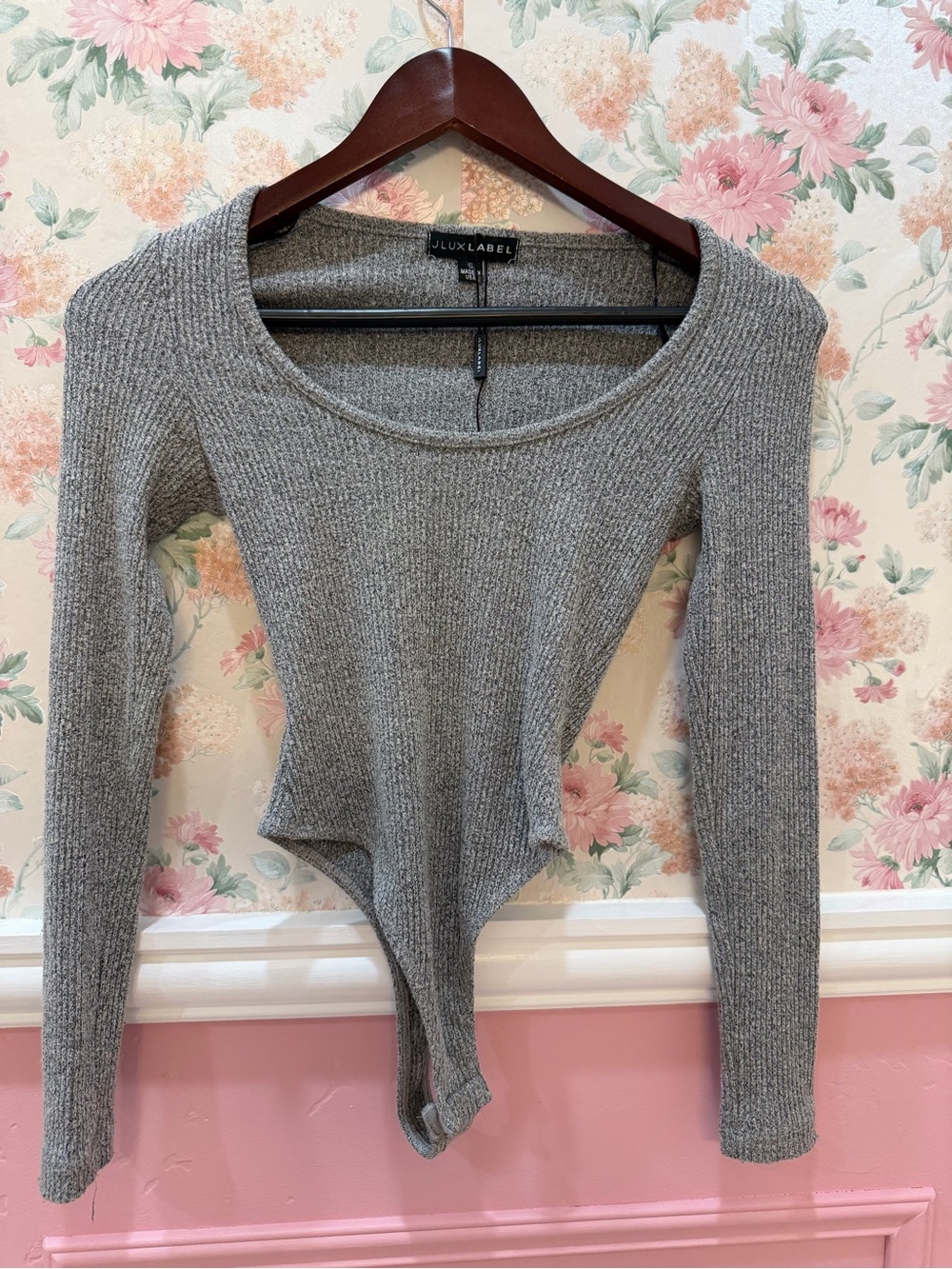 JLUXLABEL Gray Ribbed Scoop-Neck Long-Sleeve Bodysuit